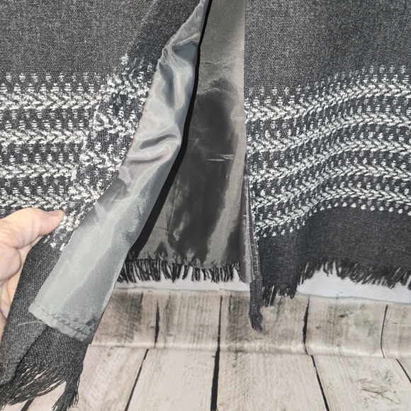 GOODCLOTHES CHARCOL GRAY LONG PENCIL SKIRT FRAYED  EDGES  WOOL BLEND WOMENS 10 - Picture 5 of 7